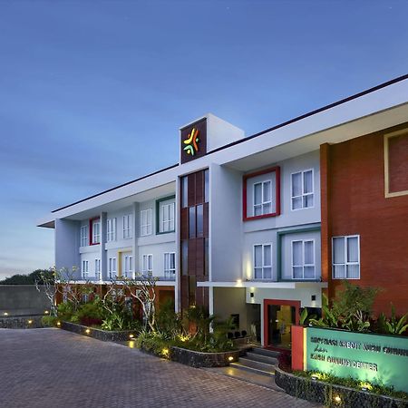 Zizz Convention Hotel Denpasar Exterior foto