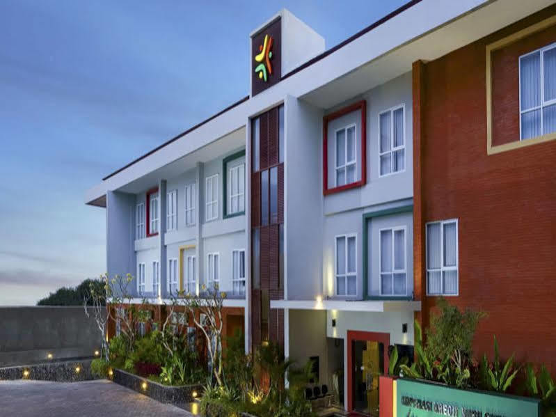 Zizz Convention Hotel Denpasar Exterior foto